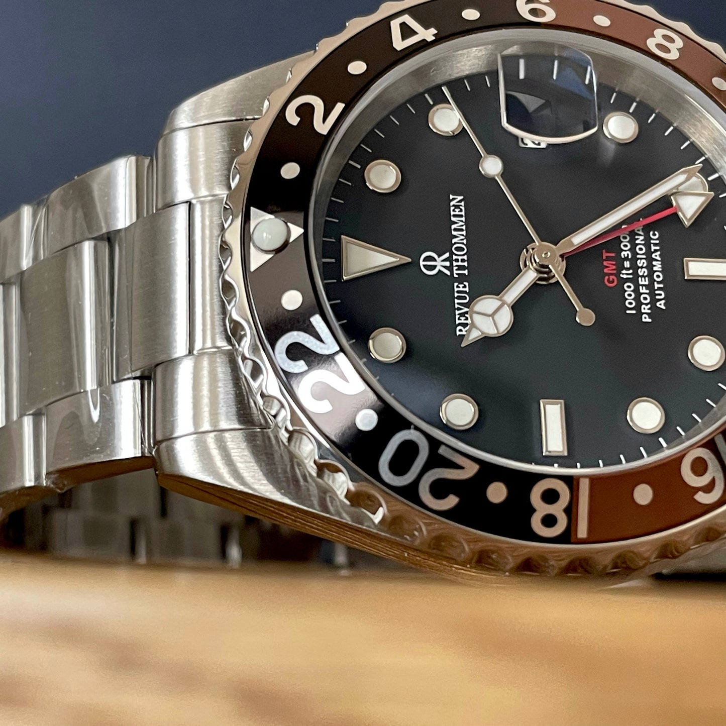 Revue Thommen Diver GMT