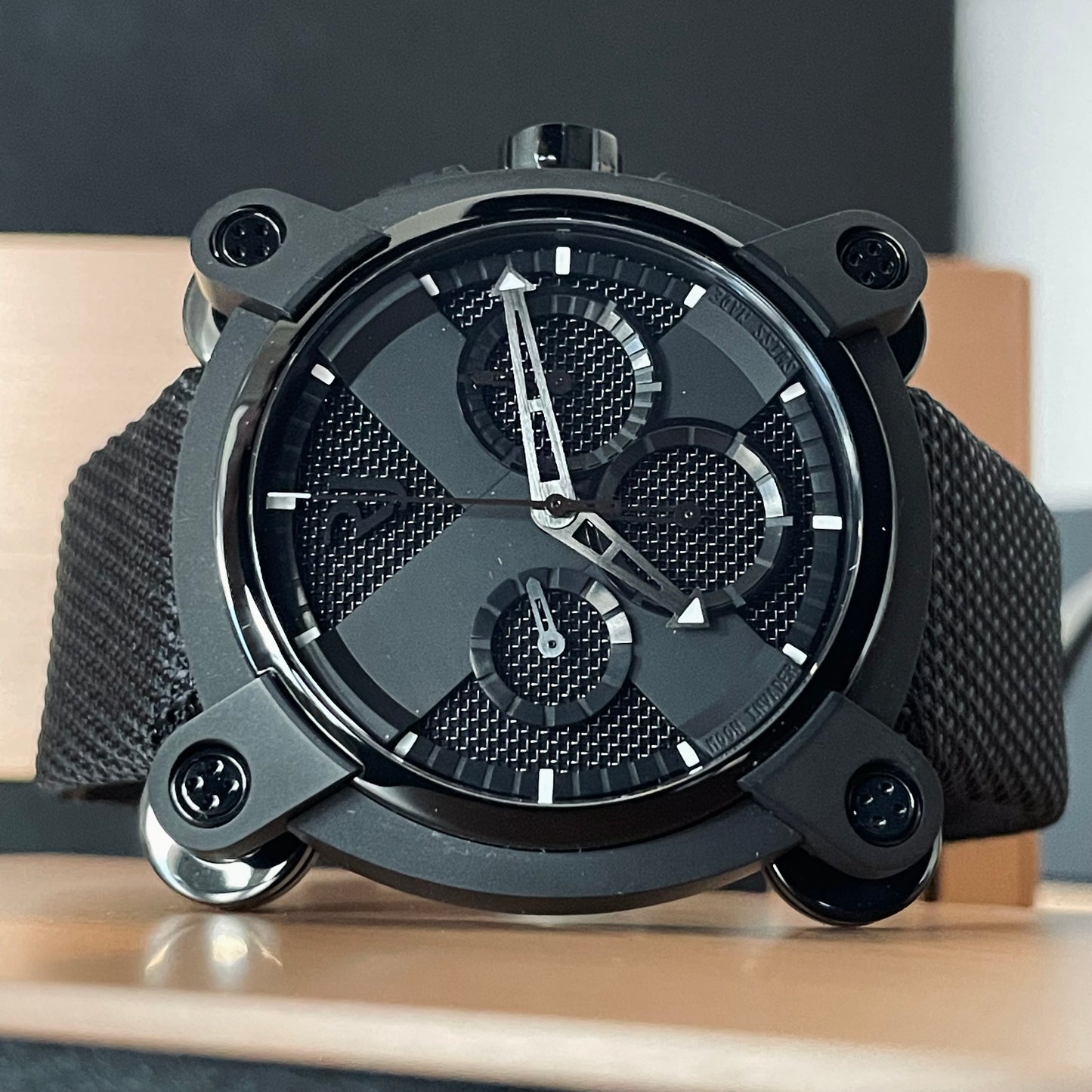 Romain Jerome Moon-DNA